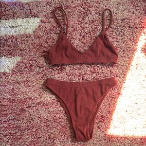 MRATA Rust Ribbed Bralette Set